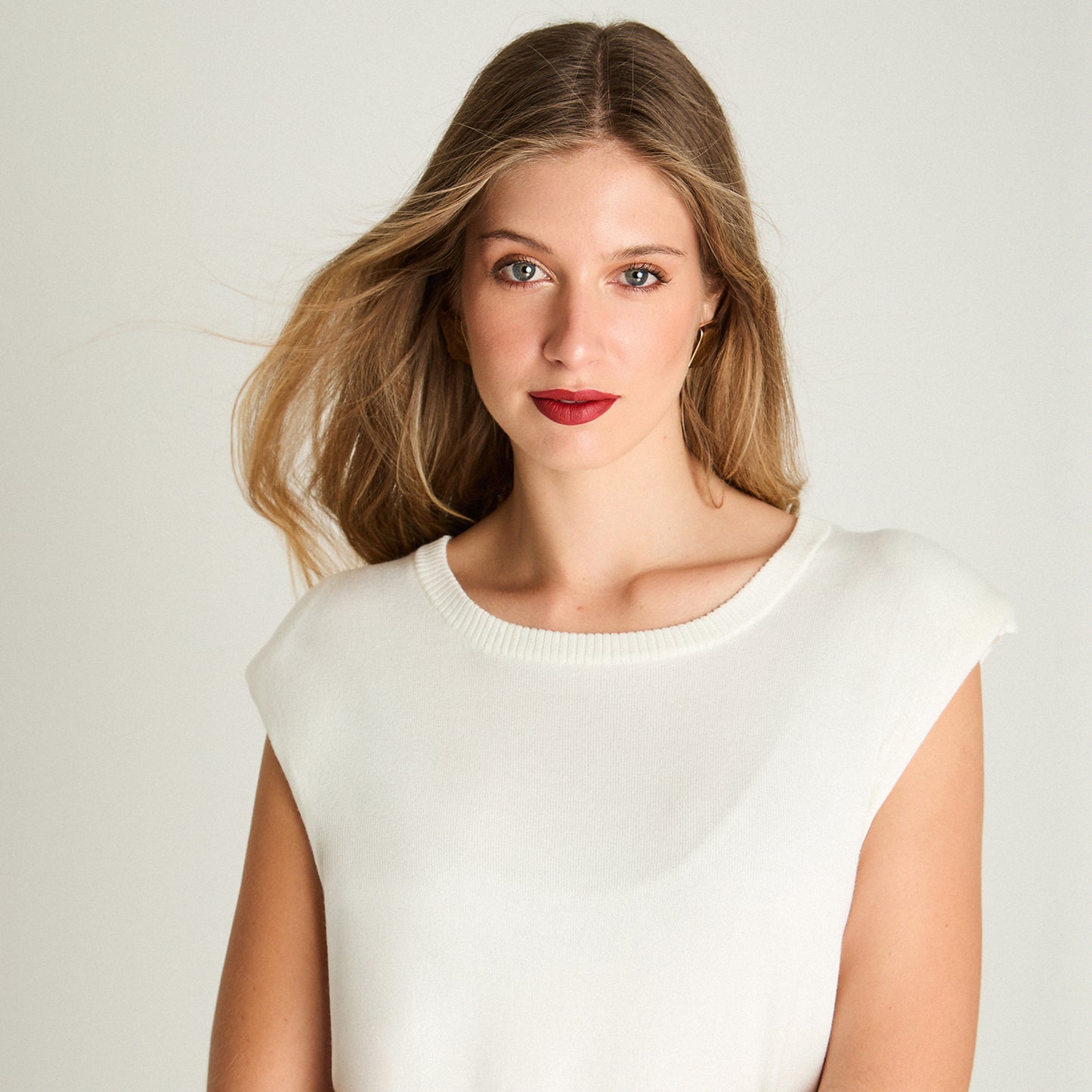 Polera Tejida Escote Redondo Sin Mangas Crudo Lorenzo Di Pontti