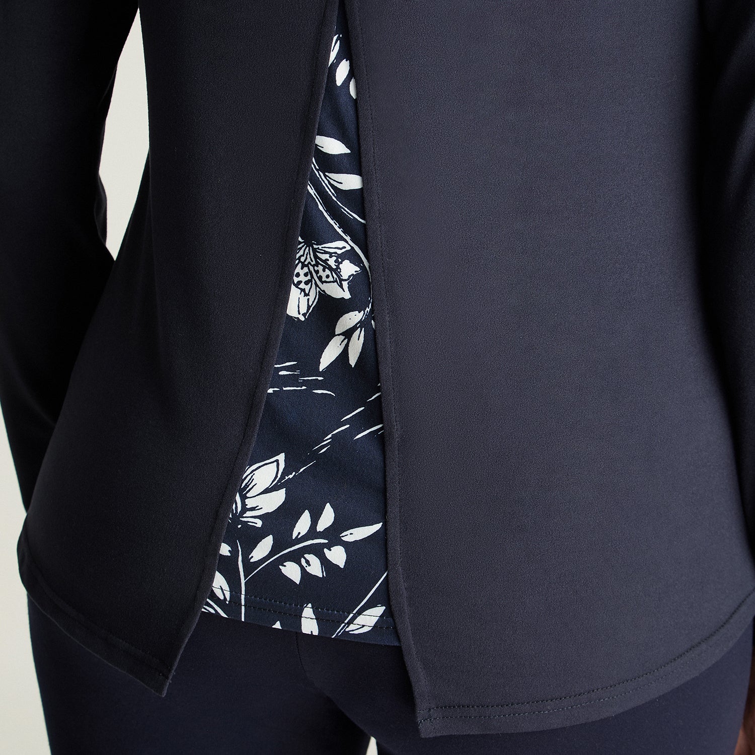 Polera Manga Larga Estampada Azul Lorenzo Di Pontti