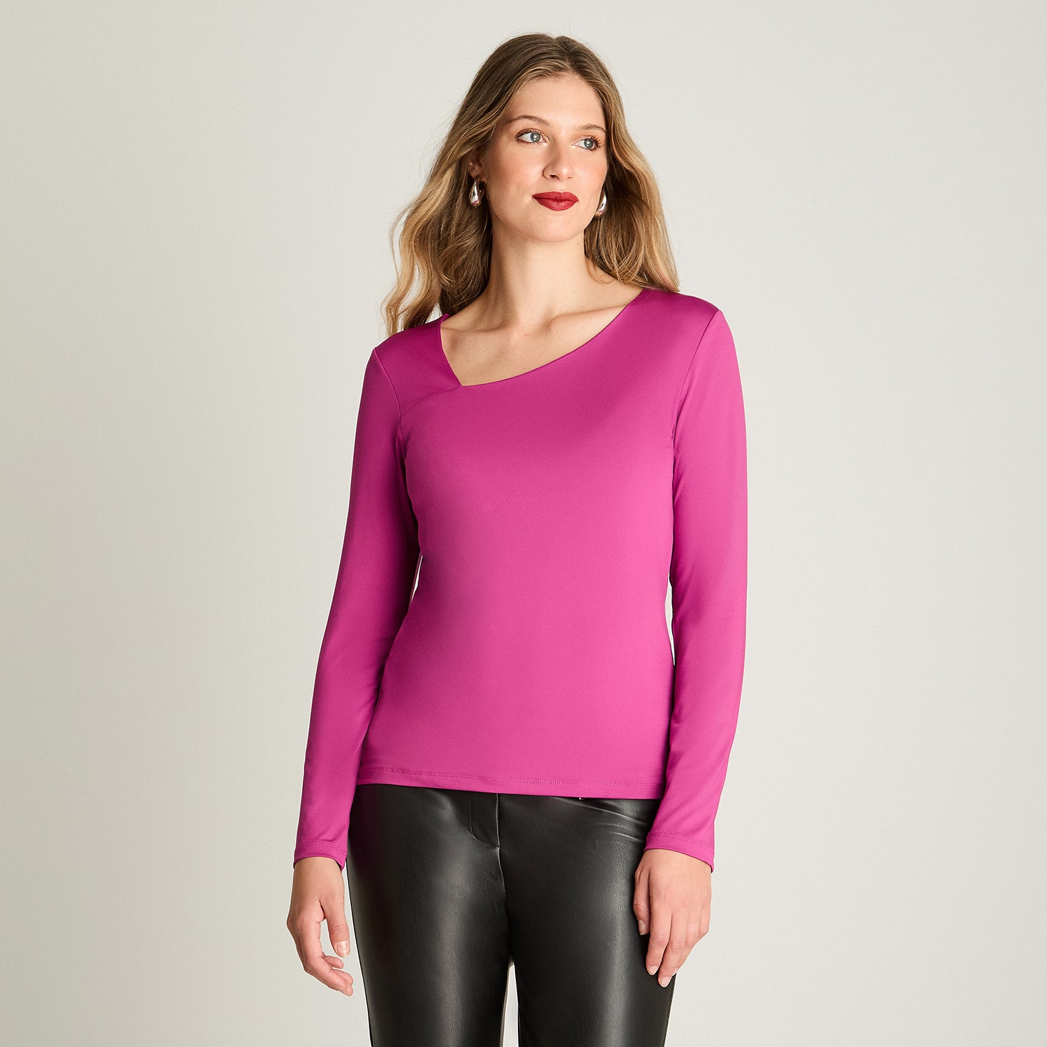 Polera Manga Larga Con Escote Asimetrico Magenta Lorenzo Di Pontti