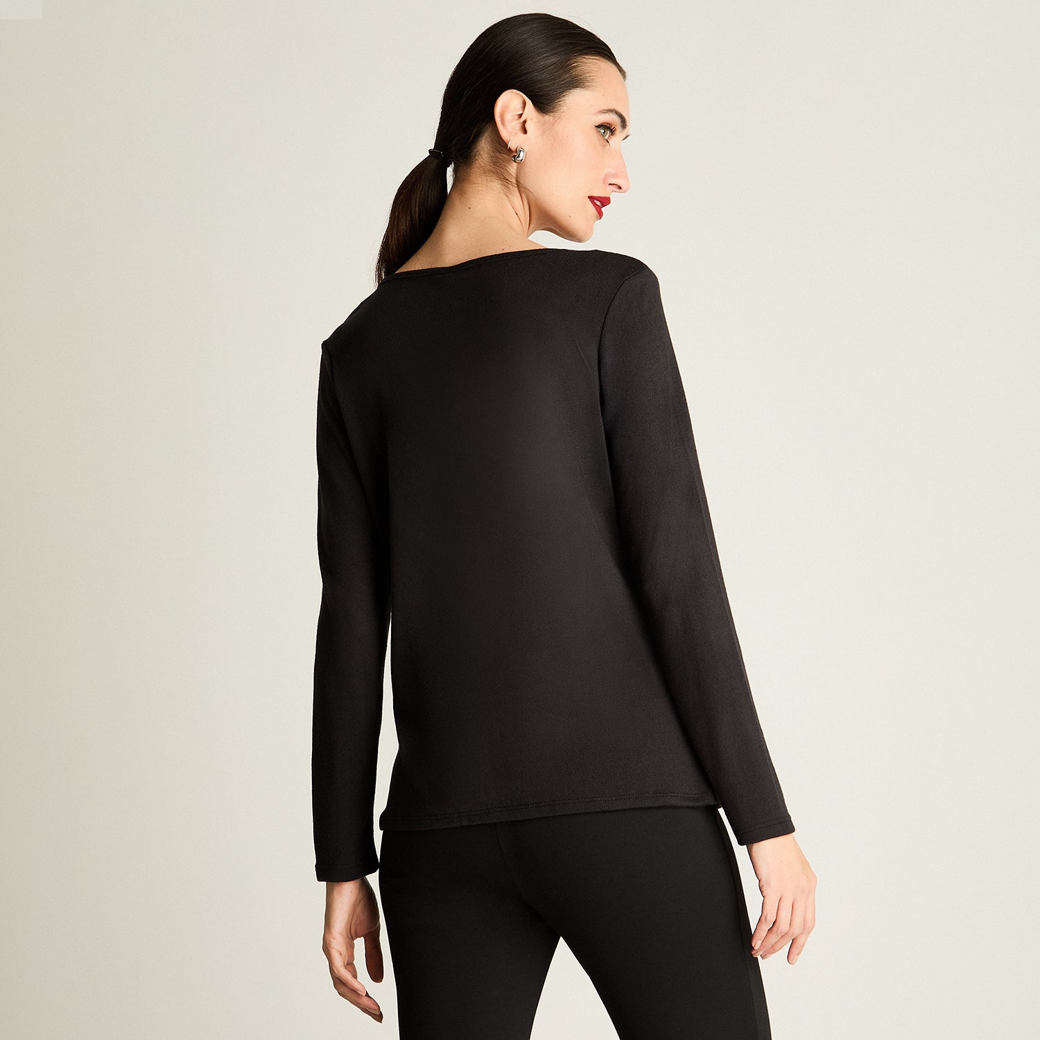 Polera Lanilla Escote Redondo Estampada Negro