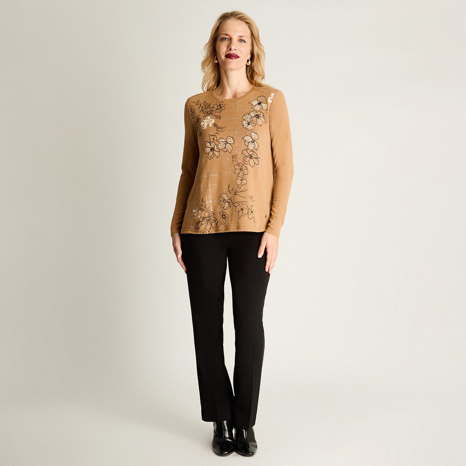 Polera Lanilla Estampada Con Strass Camel