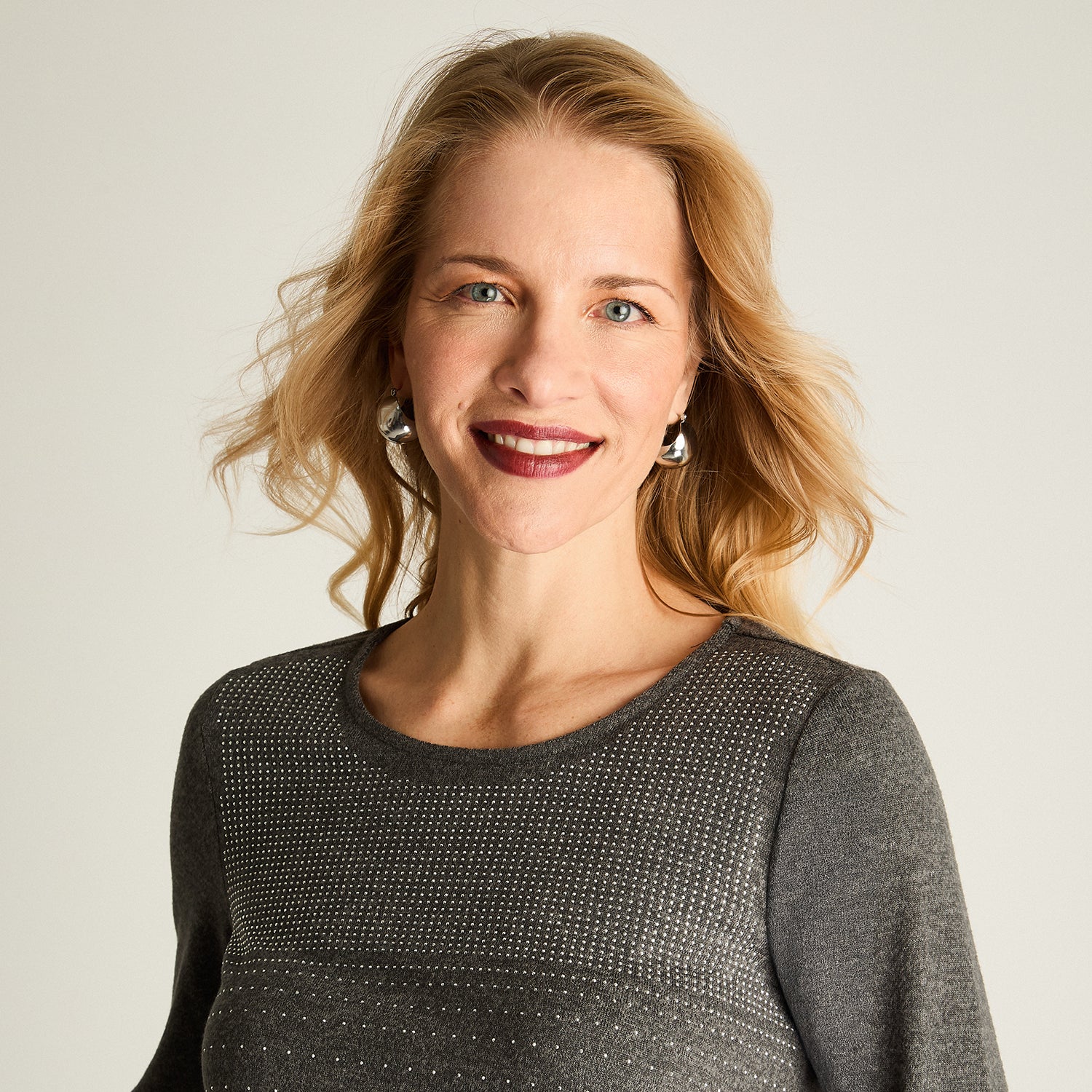 Polera Lanilla Con Strass Gris