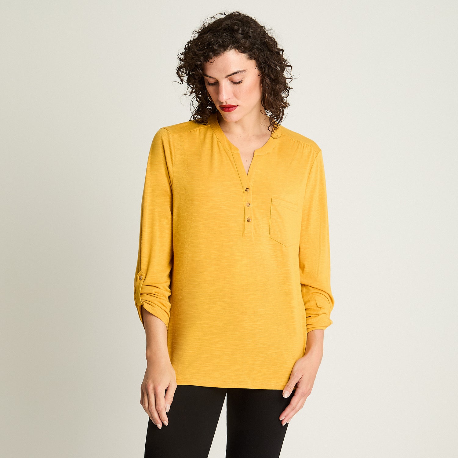 Polera Poliviscosa Flame Cuello Mao Mostaza Curvi
