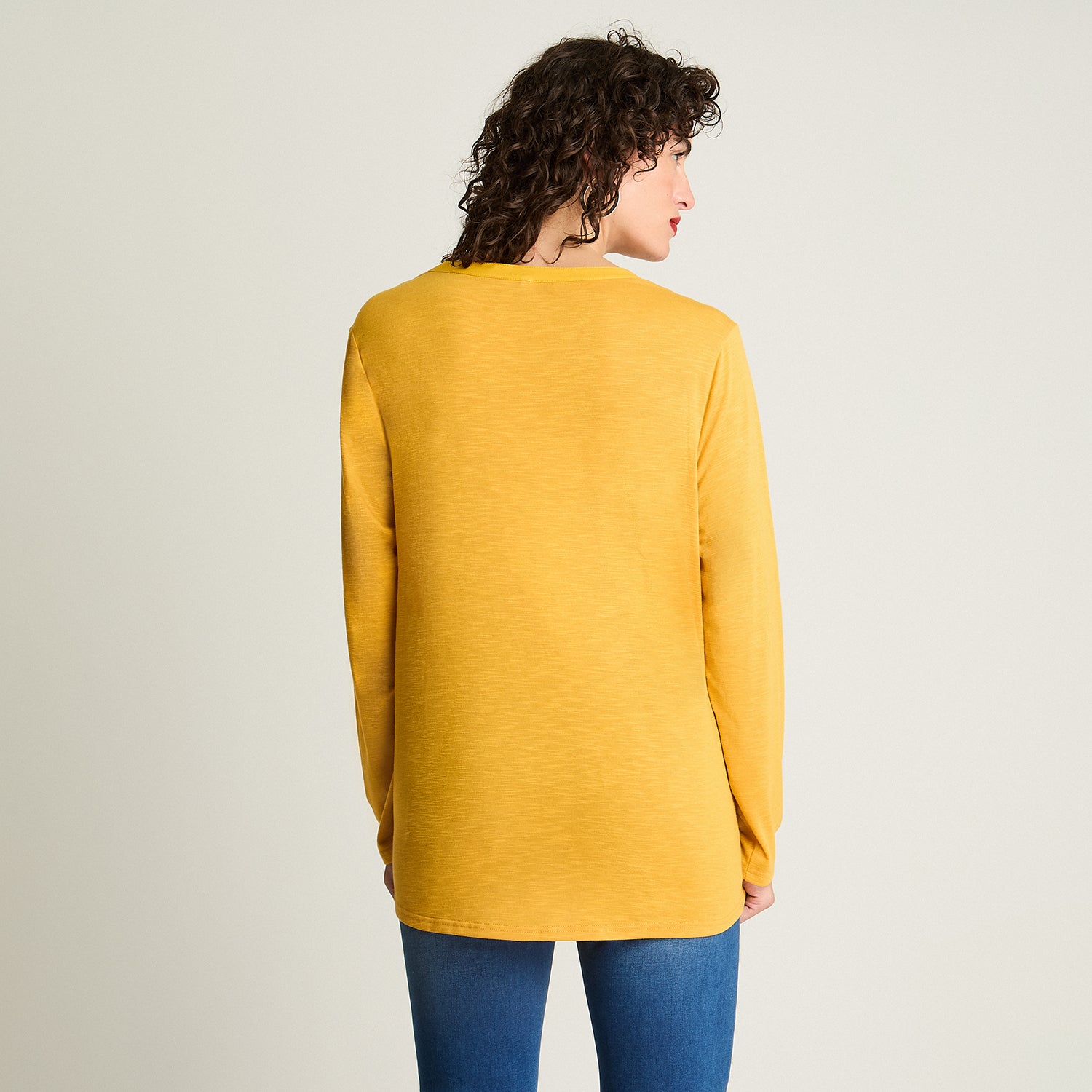 Polera Mix Fabric Mostaza Curvi