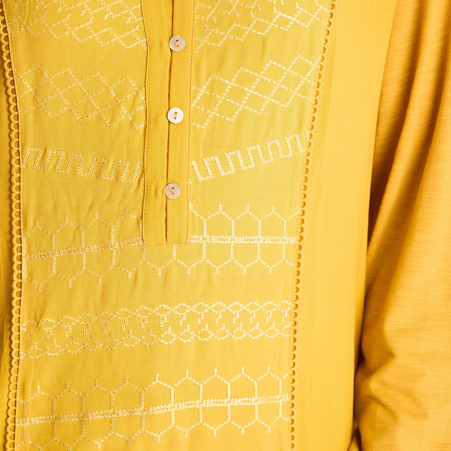 Polera Mix Fabric Mostaza Curvi