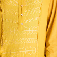 Polera Mix Fabric Mostaza Curvi