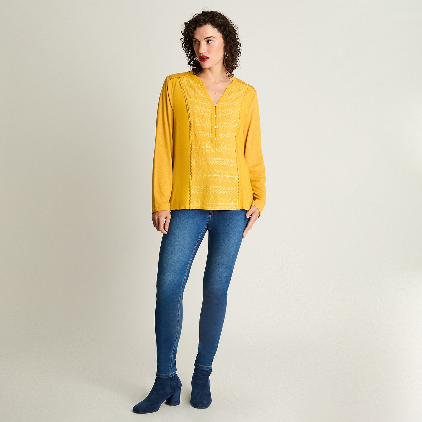 Polera Mix Fabric Mostaza Curvi