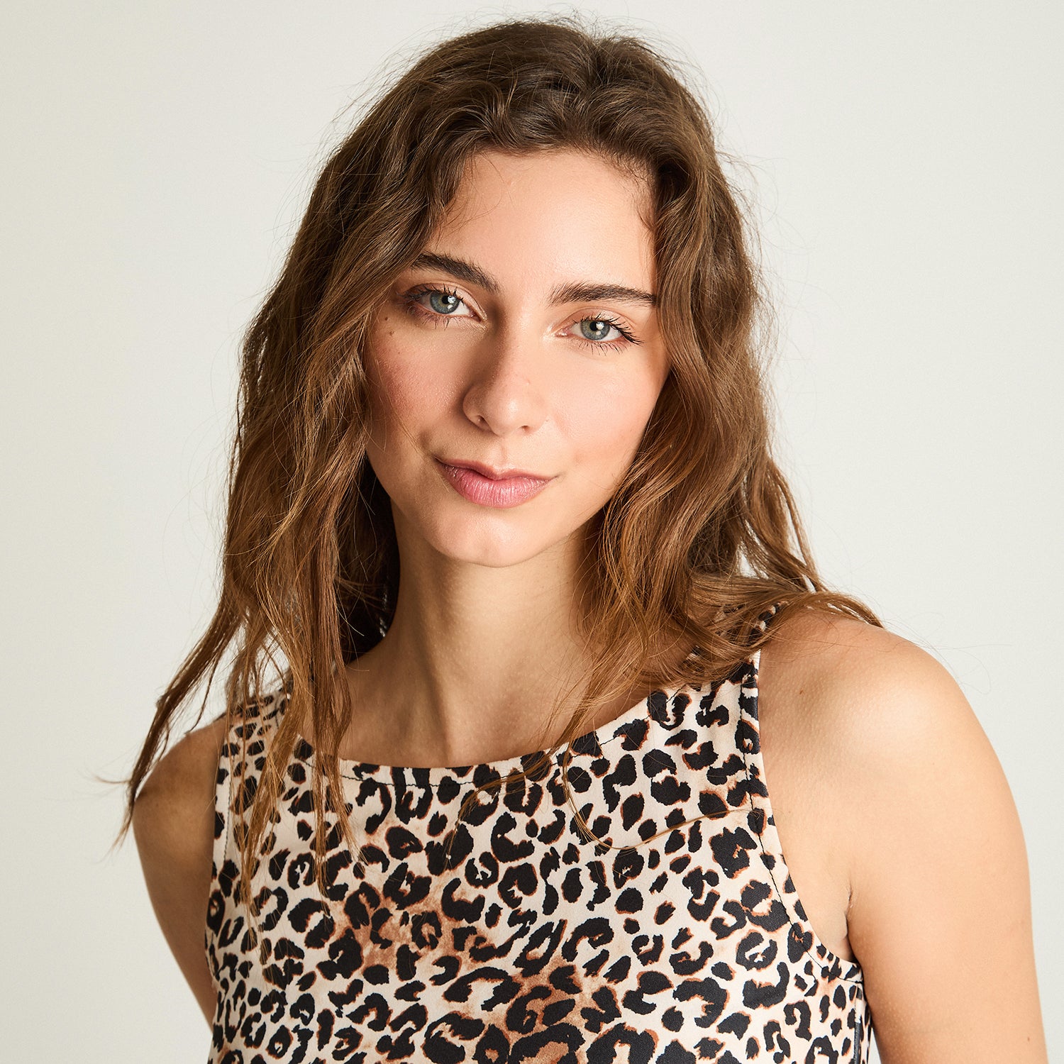 Peto Sin Mangas Café Acuarela