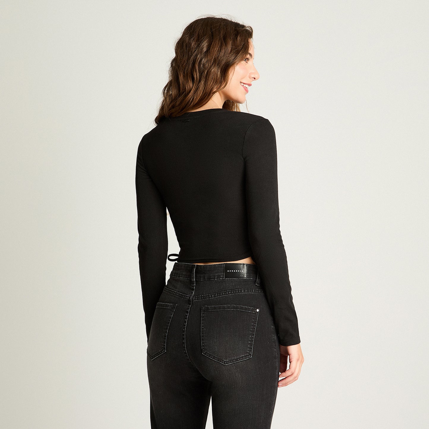 Polera Manga Larga Recogida Negro Acuarela