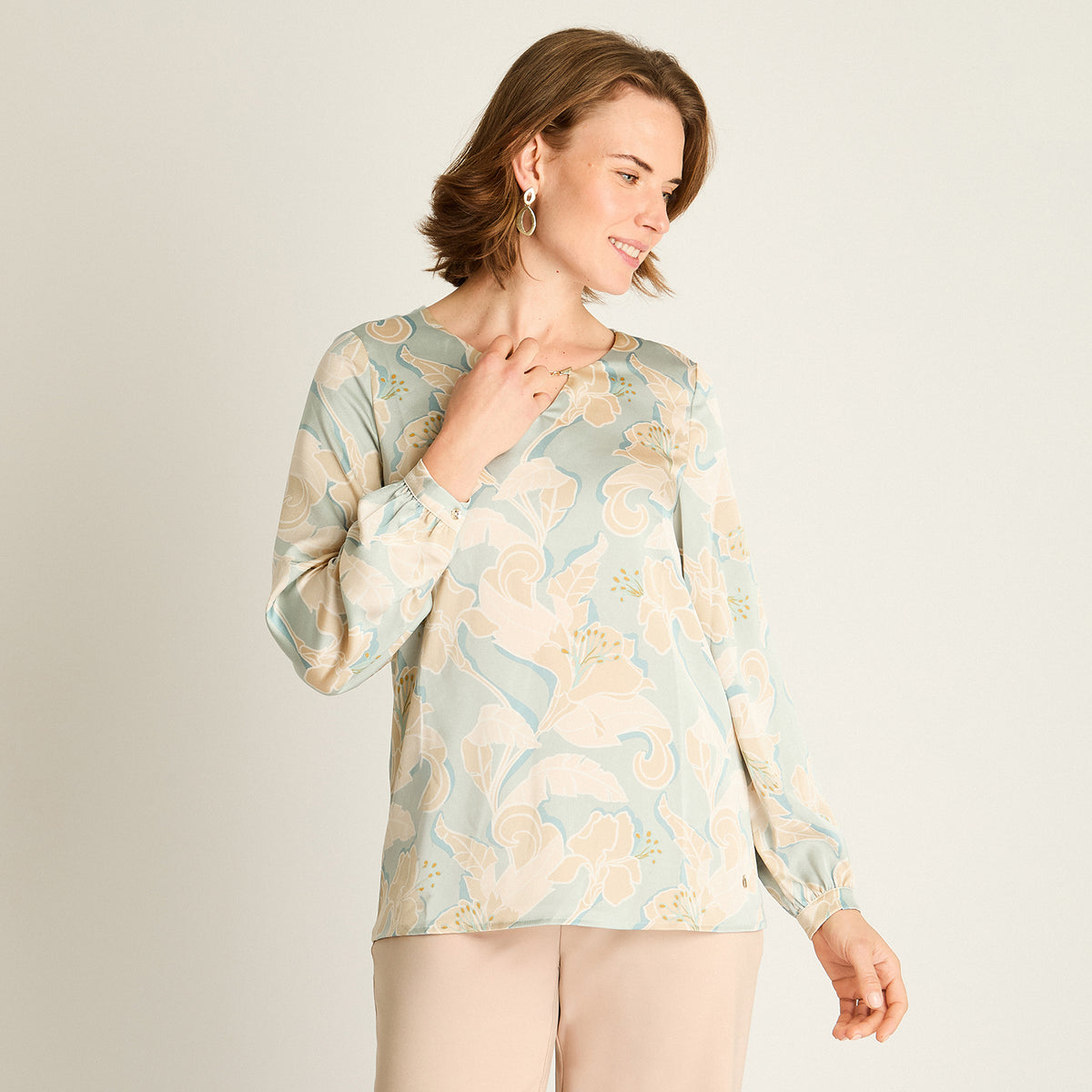 Polera Menta con Estampado Floral
