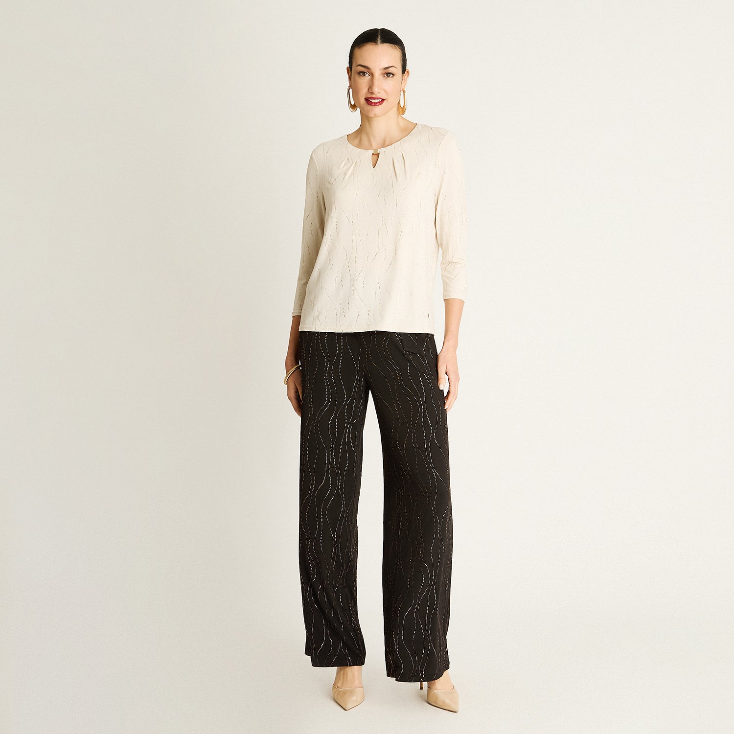 Polera Beige con Brillo Ondulado