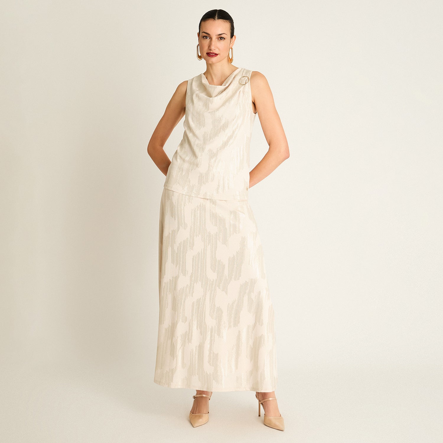 Polera Beige Sin Mangas con Argolla