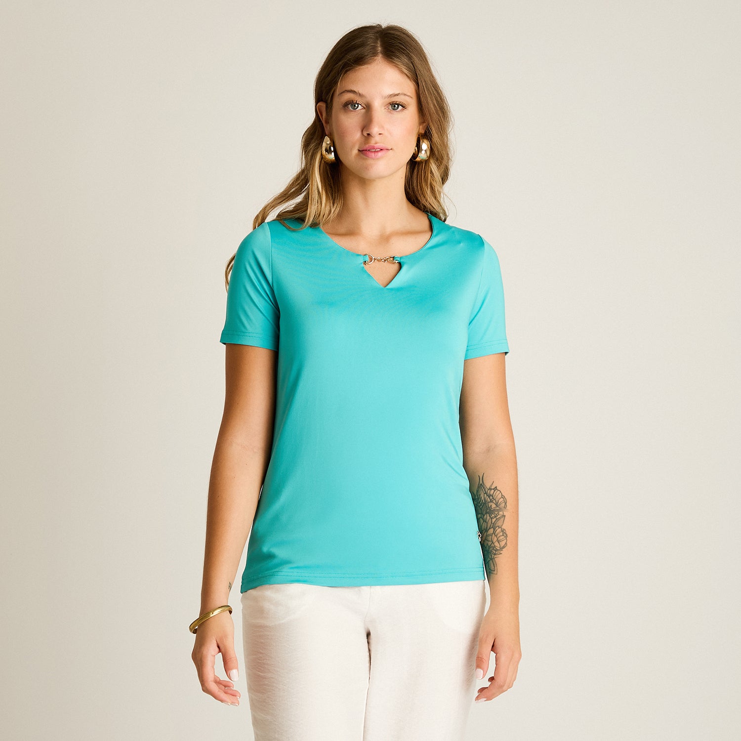 Polera Agua Manga Corta Escote Partida