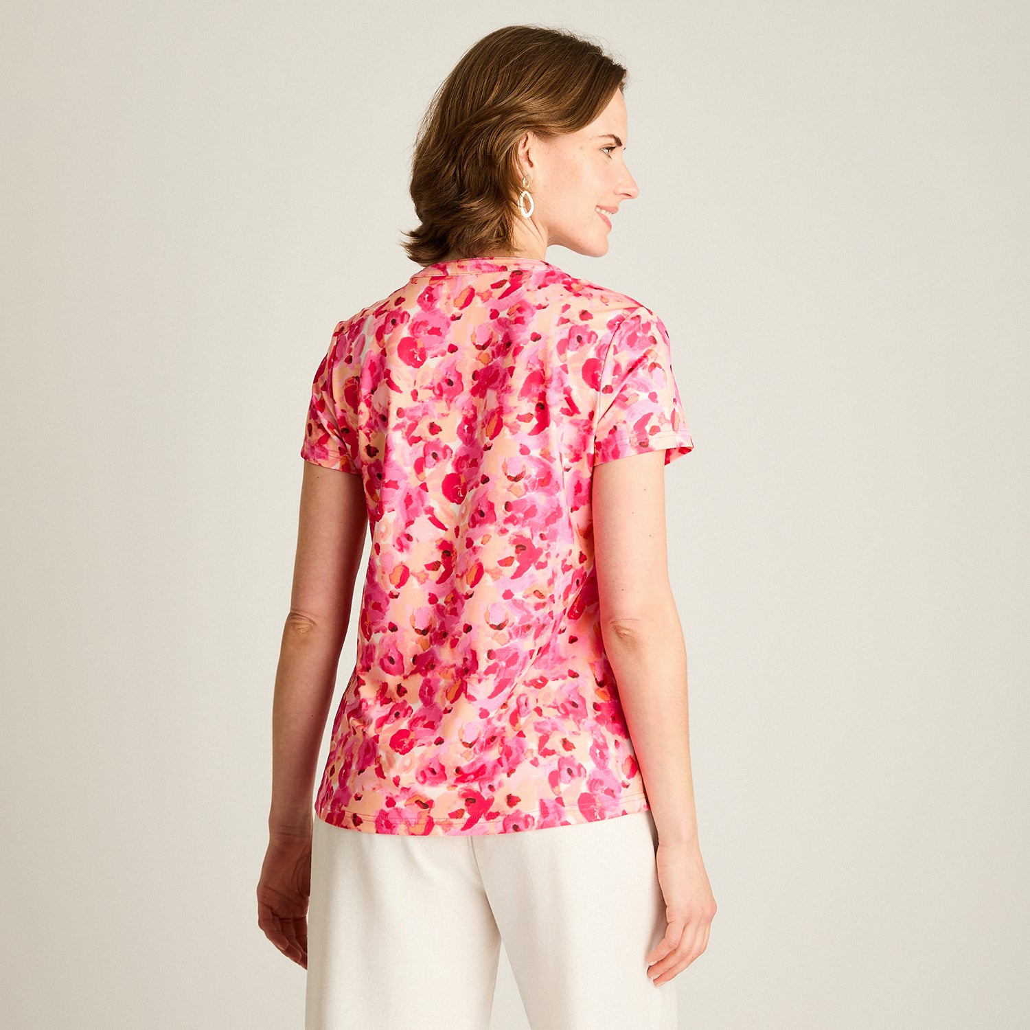 Polera Fucsia Estampado Floral Manga Corta