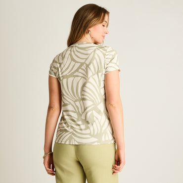 Polera Verde Estampado Hojas Manga Corta