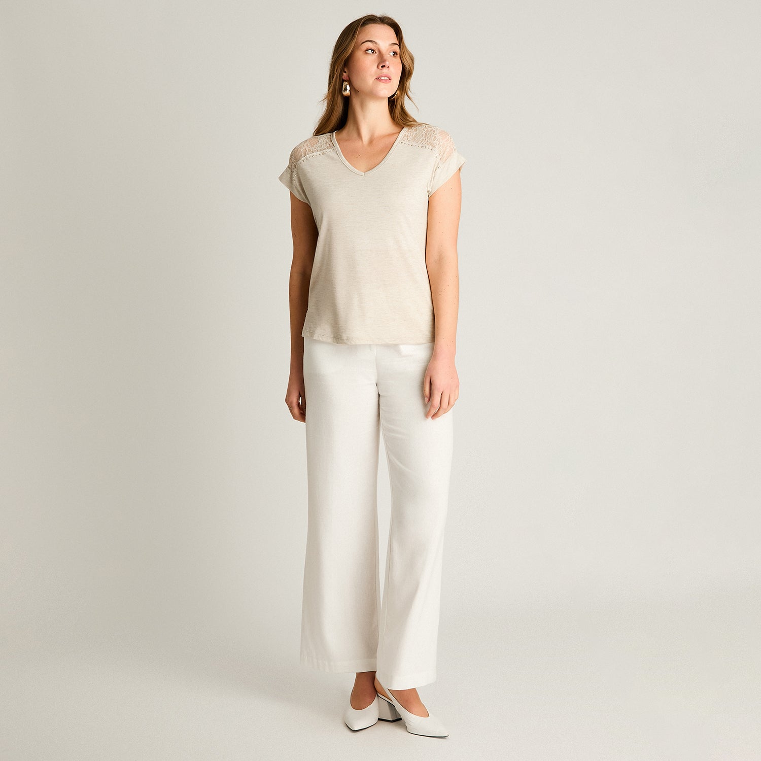 Polera Beige Tejida con Detalle Brillante