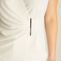 Polera Asimétrica Crudo con Drapeado Lateral