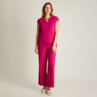 Polera Fucsia con Aplique Dorado