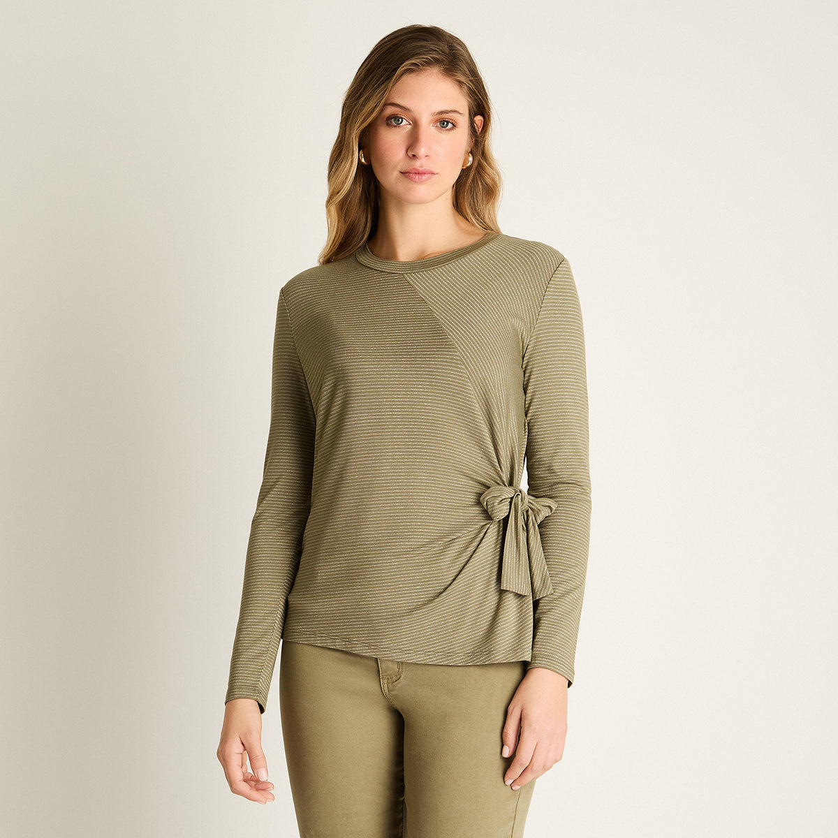 Polera Verde con Nudo Lateral