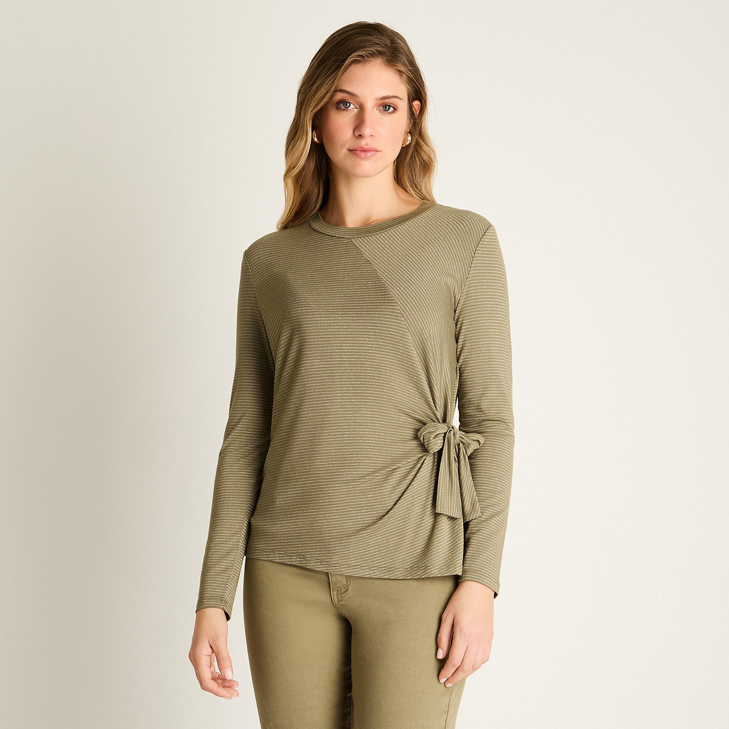 Polera Verde con Nudo Lateral