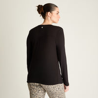 Polera Negra con Botones