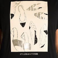 Polera Negra con Estampa Ilustrada