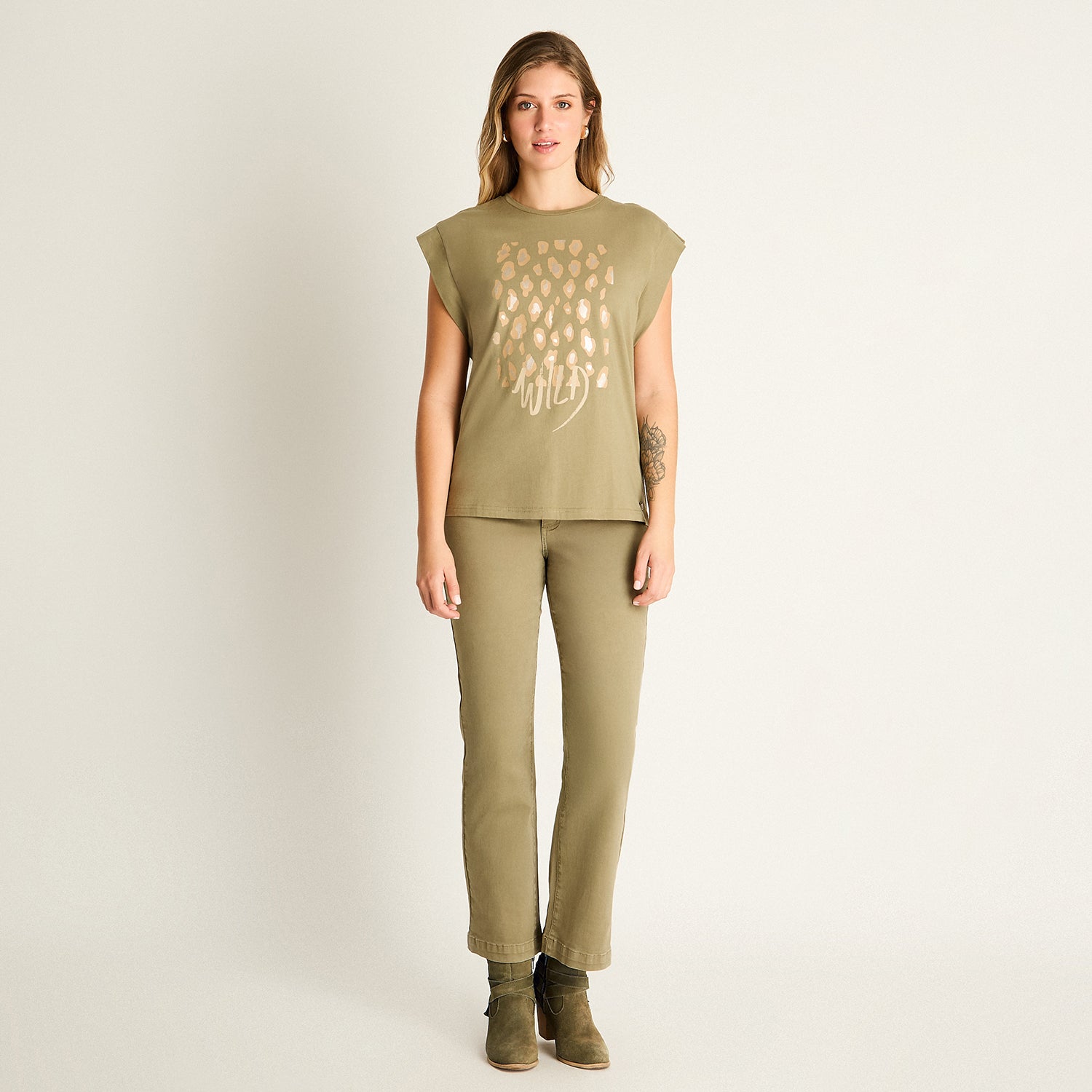 Polera Oliva Manga Corta