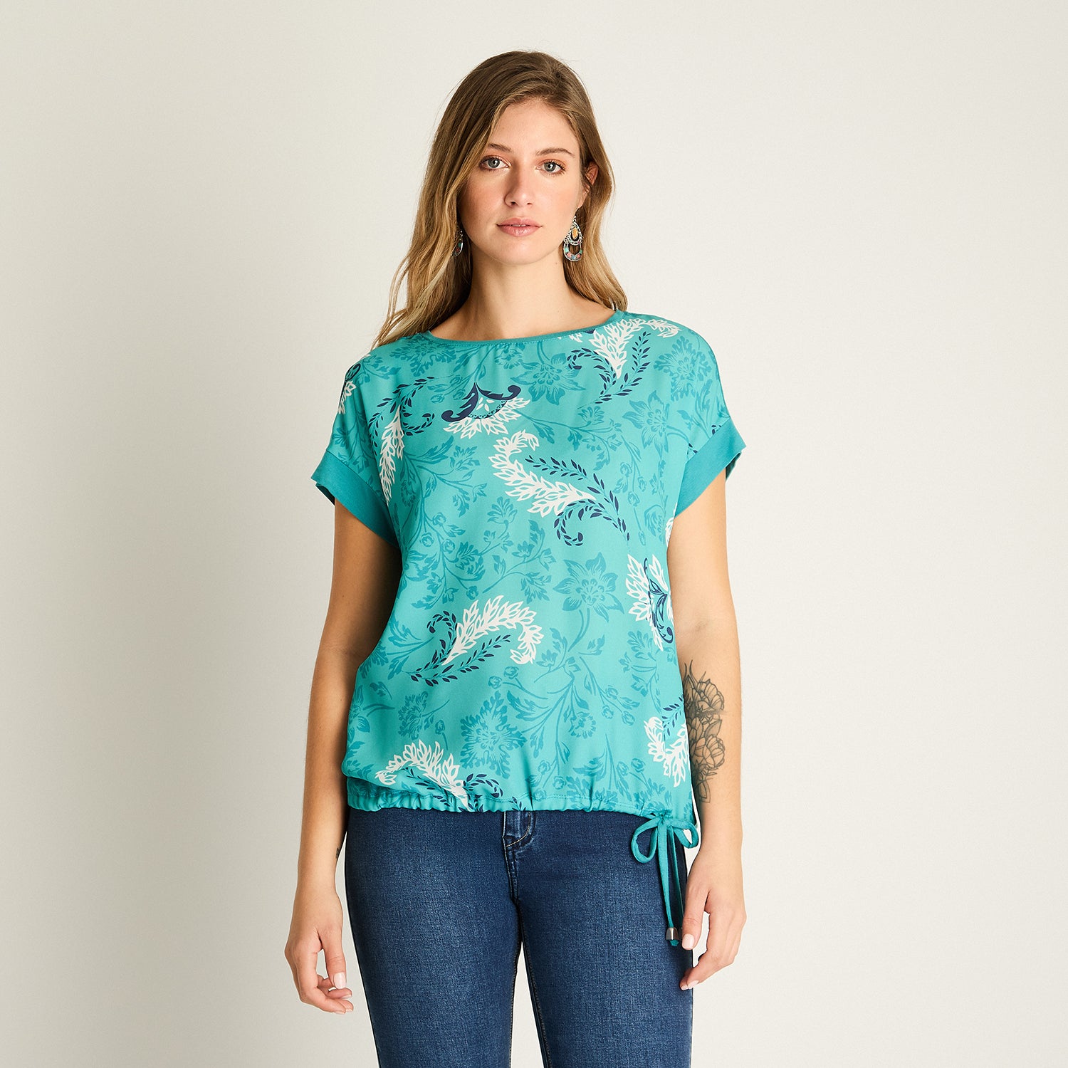Polera Turquesa con Estampado Floral