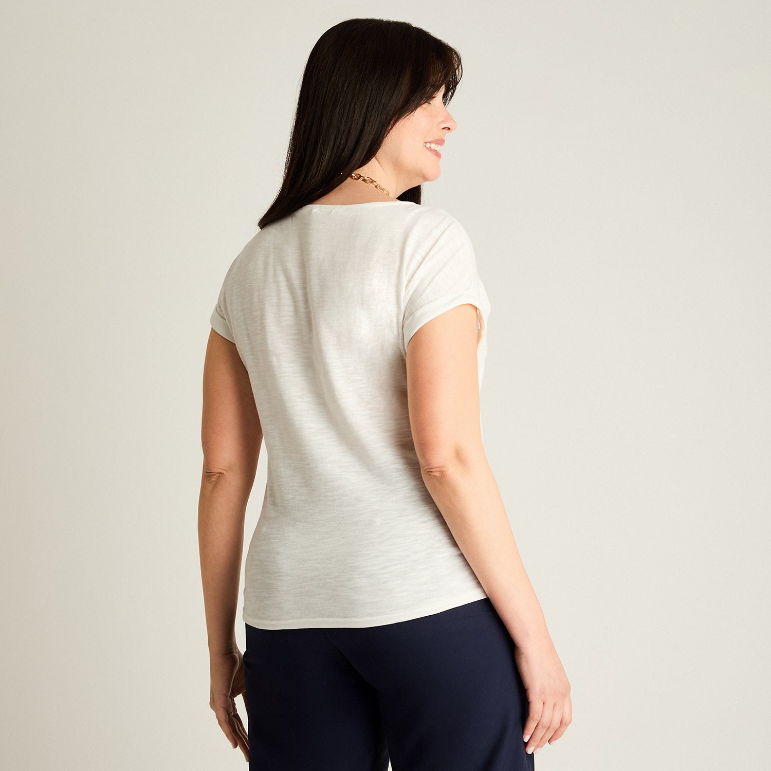 Polera Blanco Manga Corta Elasticidad Media Sin Forro Calce Normal