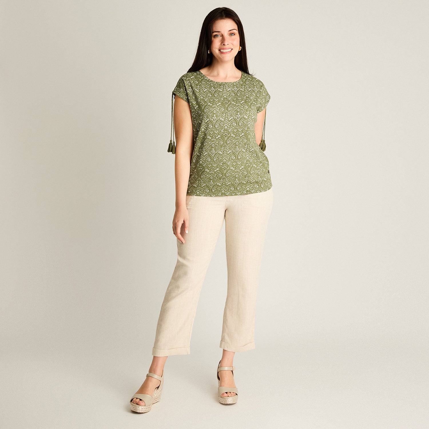 Polera Verde Manga Corta Elasticidad Media Sin Forro Calce Normal