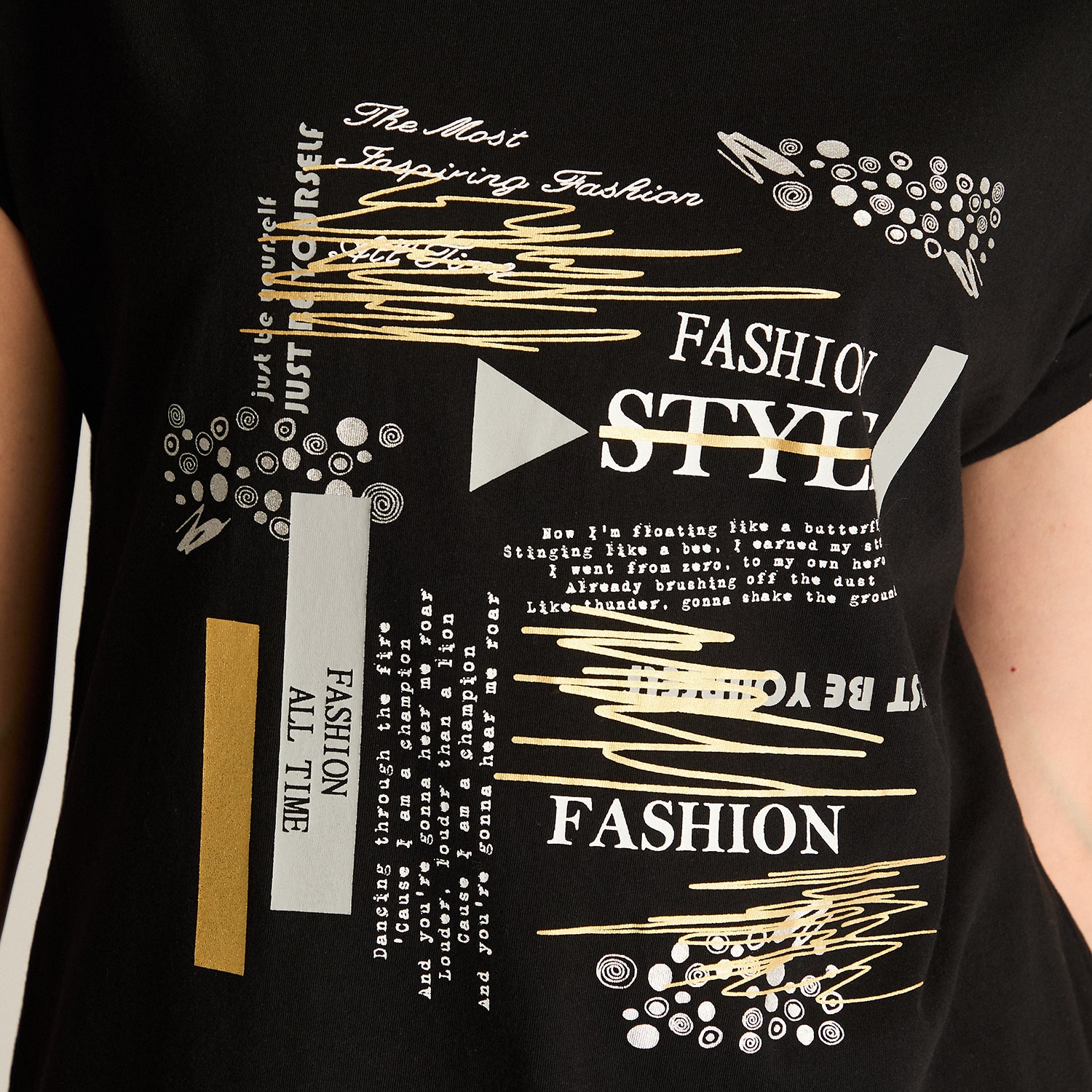 Polera Negro Manga Corta Elasticidad Media Sin Forro Calce Normal