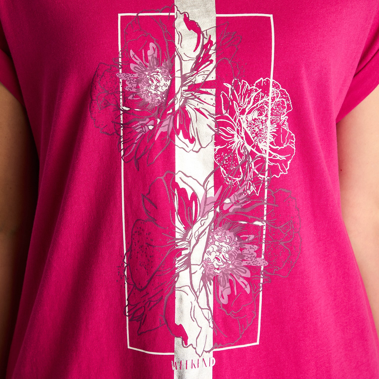 Polera Magenta Manga Corta Elasticidad Media Sin Forro Calce Normal