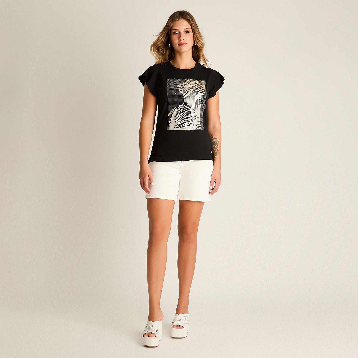 Polera Negro Manga Corta Elasticidad Media Sin Forro Calce Normal