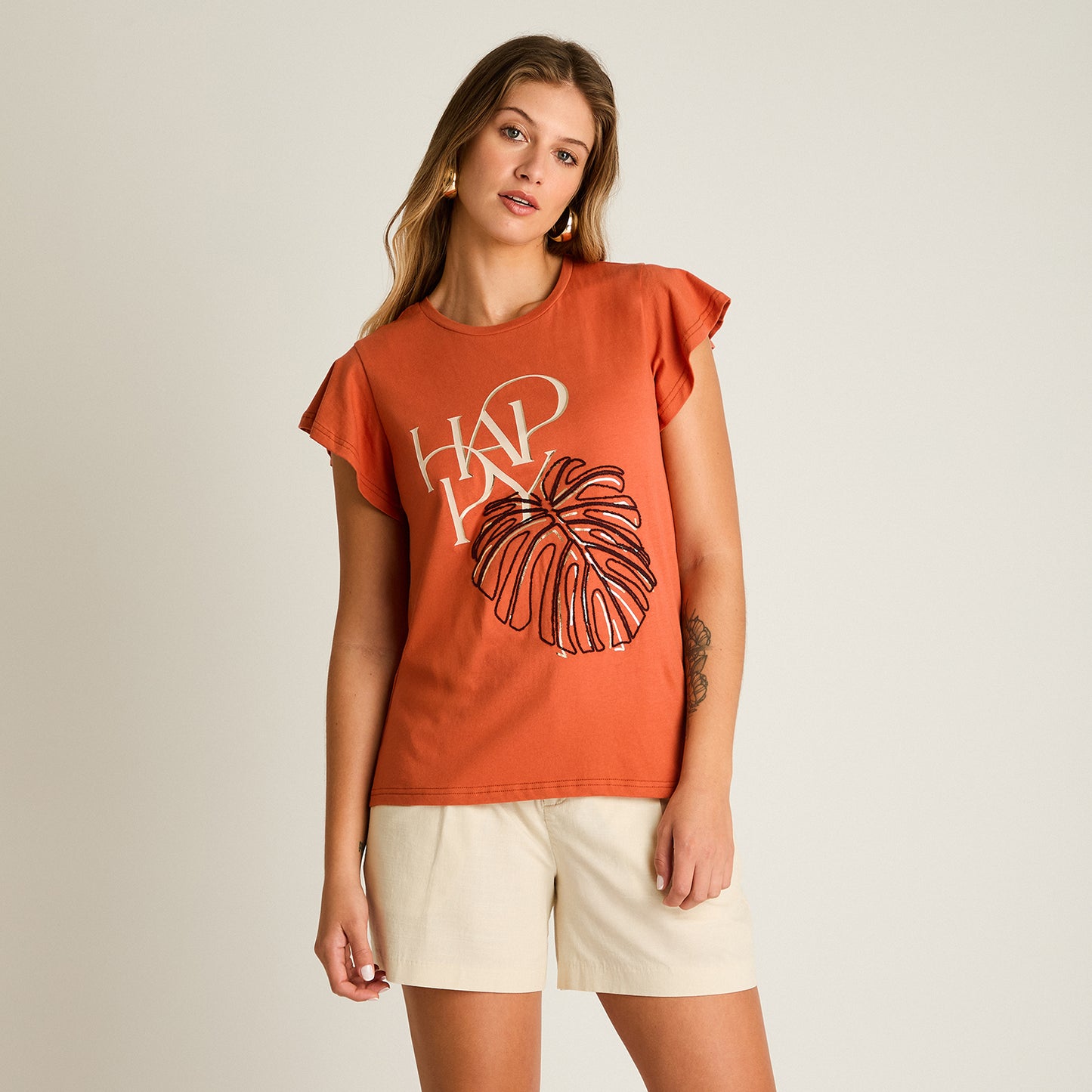 Polera Terracota Manga Corta Elasticidad Media Sin Forro Calce Normal