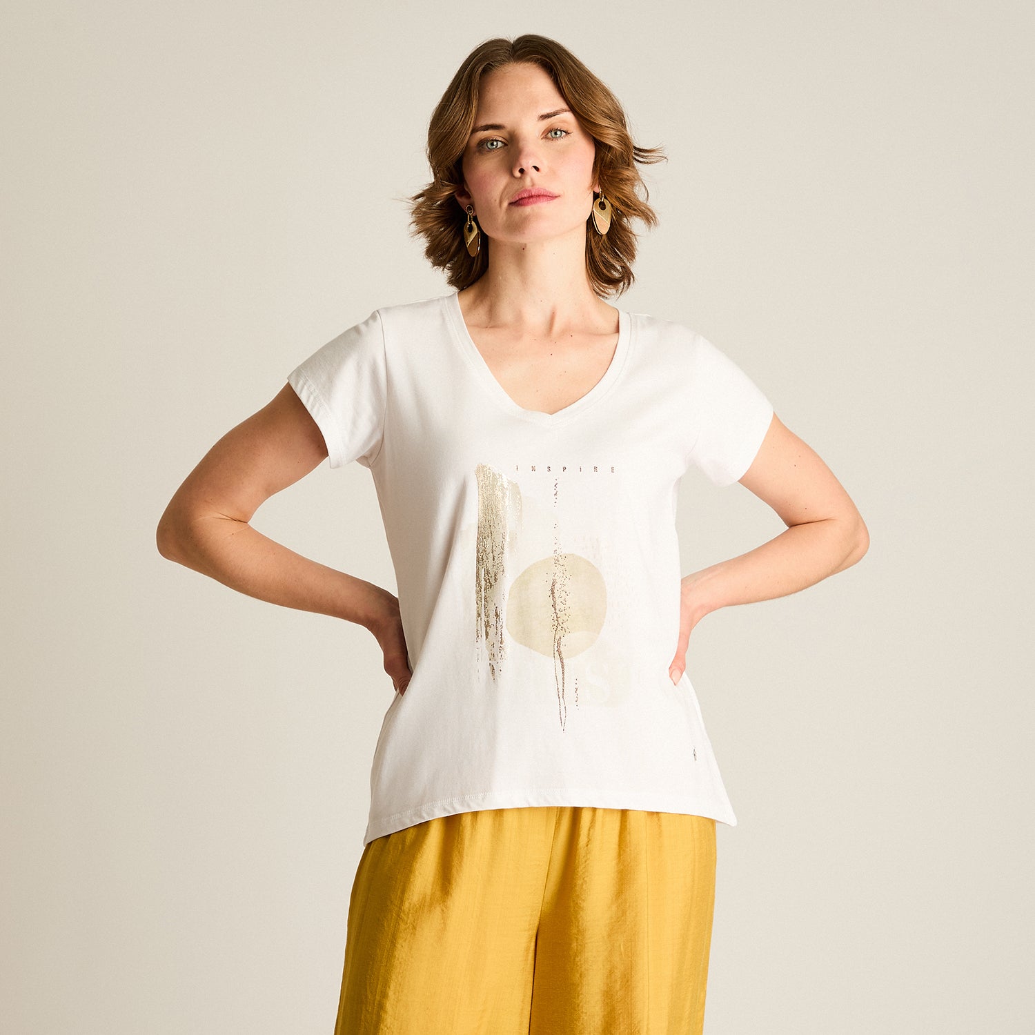 Polera Blanco Manga Corta Elasticidad Media Sin Forro Calce Normal