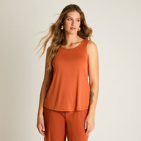 Polera Terracota Sin Mangas Elasticidad Media Sin Forro Calce Holgado