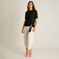 Polera Negro Manga Corta Elasticidad Media Sin Forro Calce Holgado