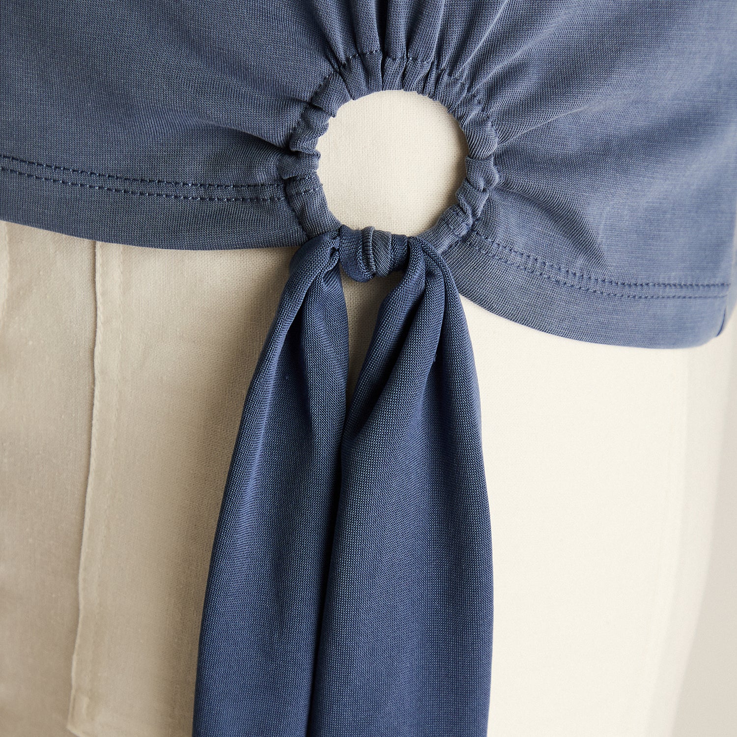 Polera Beige a Rayas con Manga Larga