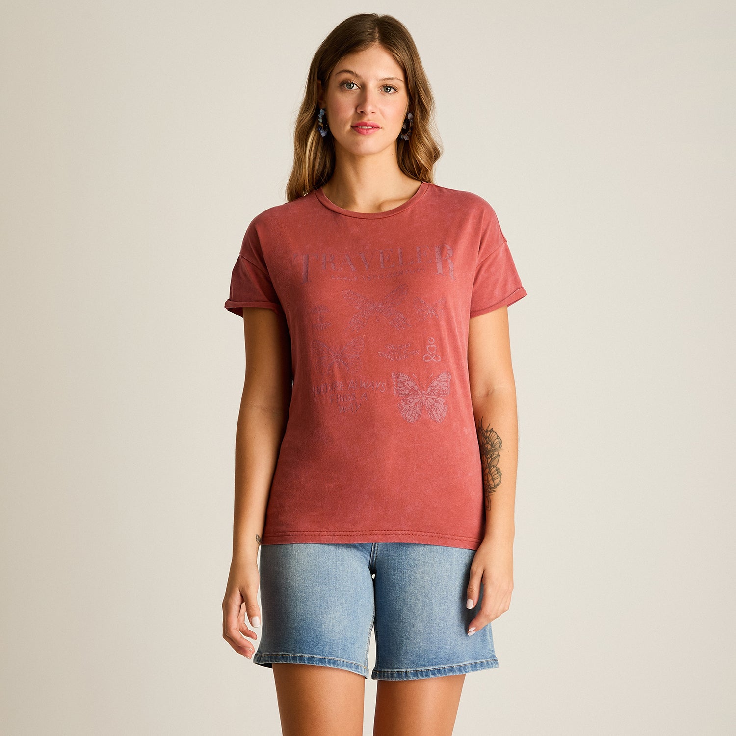 Polera Terracota Manga Corta Elasticidad Media Sin Forro Calce Normal