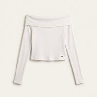 Polera Corta Off-Shoulder Blanca en plano