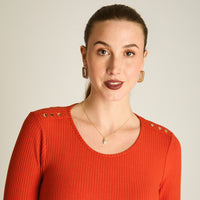 Polera Terracota Manga 3/4 Elasticidad Media Sin Forro Calce Normal Tela Plano