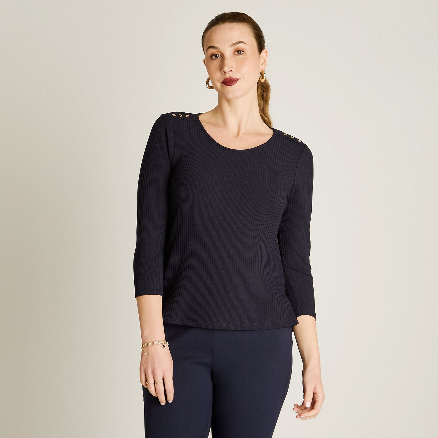 Polera Azul Manga 3/4 Elasticidad Media Sin Forro Calce Normal Tela Plano