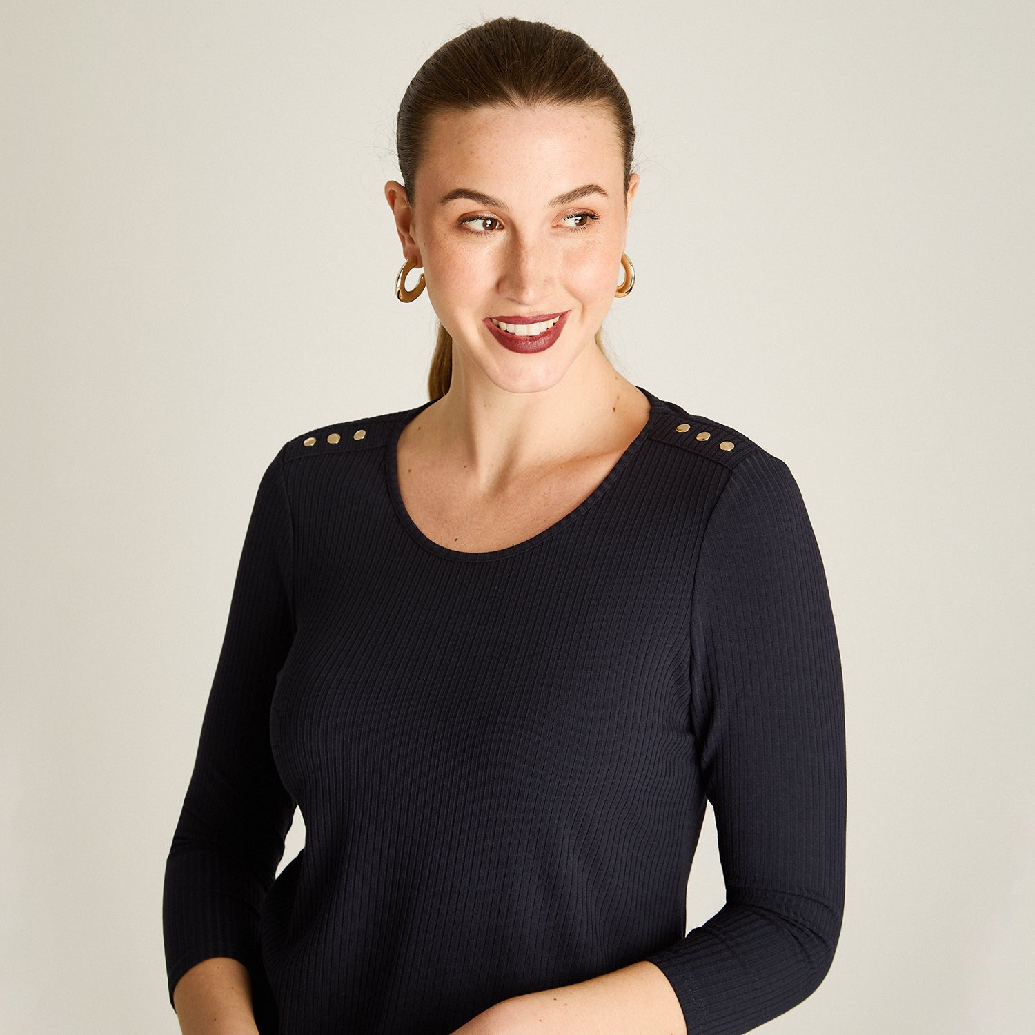 Polera Azul Manga 3/4 Elasticidad Media Sin Forro Calce Normal Tela Plano