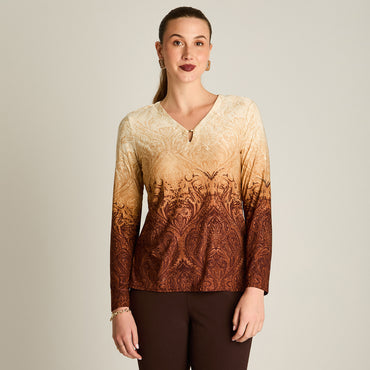 Polera Beige Manga Larga Elasticidad Media Sin Forro Calce Normal Tela Punto