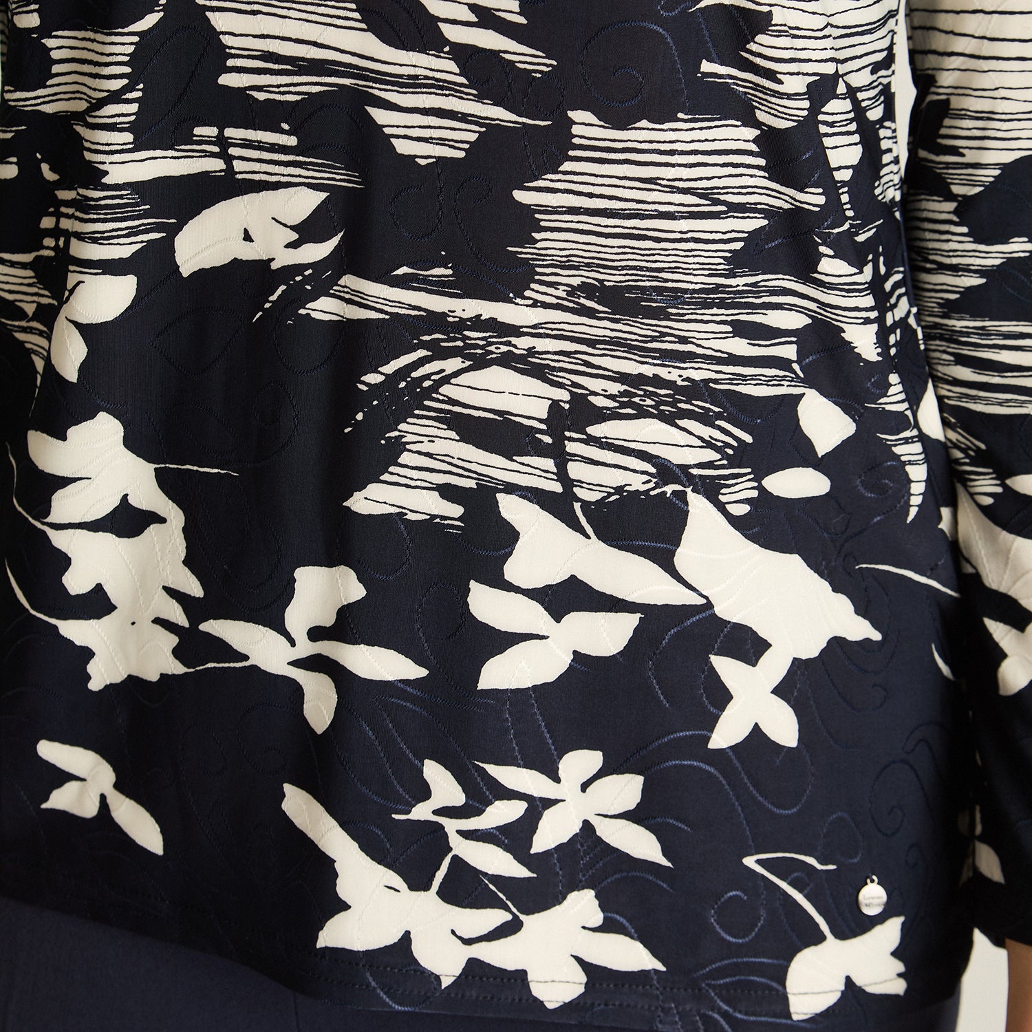 Polera Azul Manga Larga Elasticidad Media Sin Forro Calce Normal Tela Punto