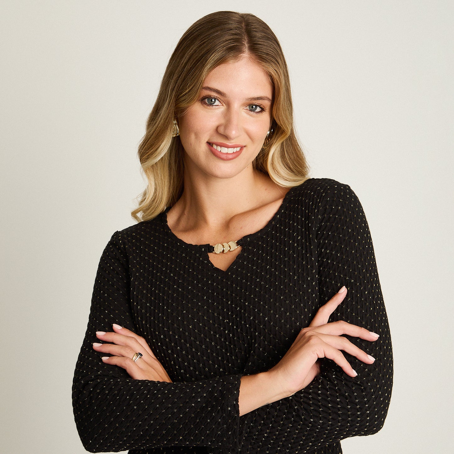 Polera Negro Manga Larga Elasticidad Media Sin Forro Calce Normal Tela Punto