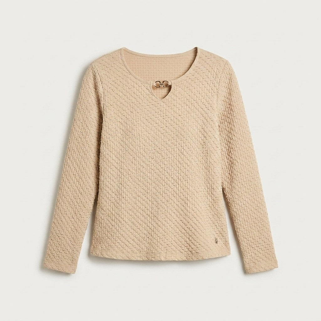 Polera Arena de Punto con Textura y Detalle de Lúrex en Escote en plano