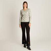 Polera Pistacho Manga Larga Elasticidad Media Sin Forro Calce Normal Tela Punto