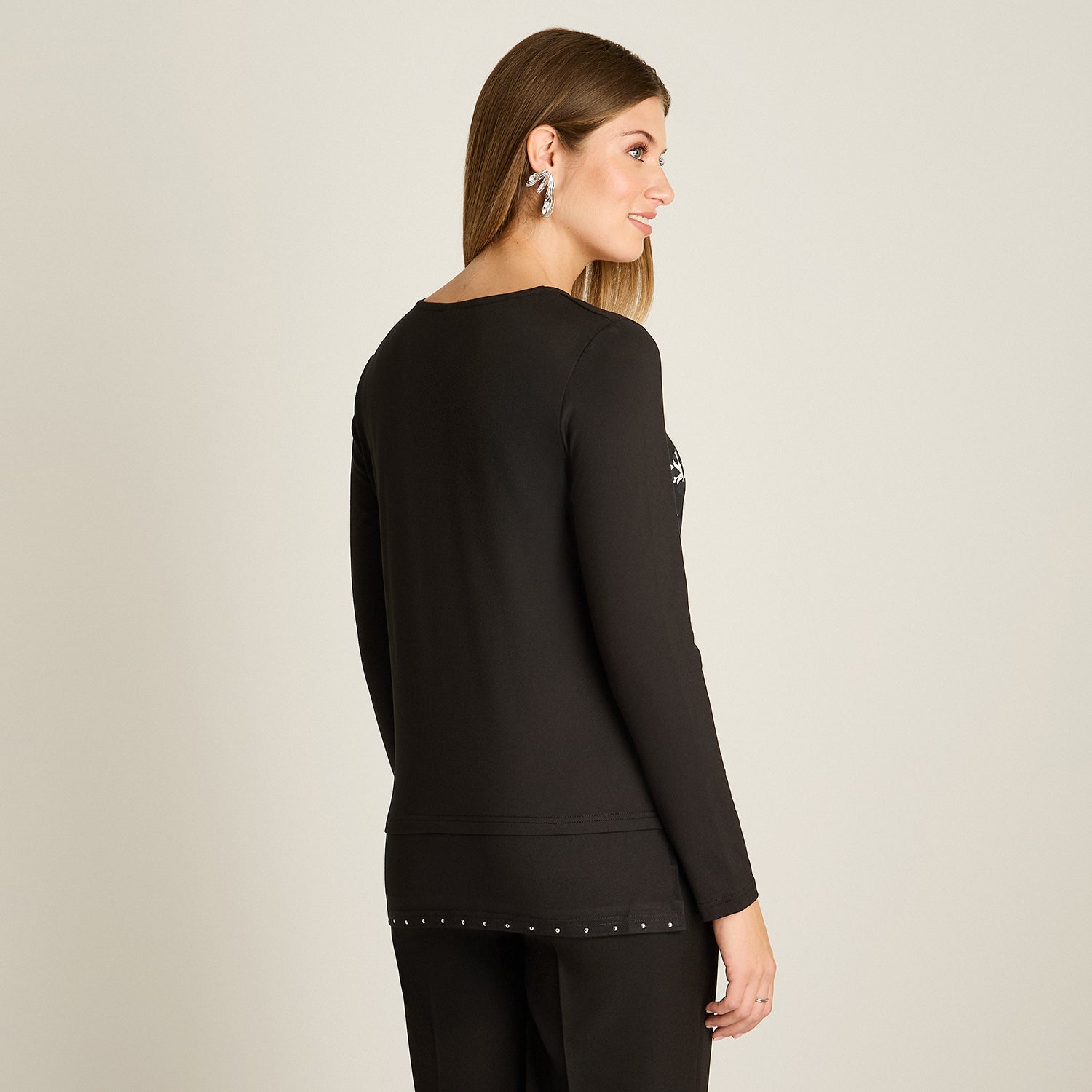 Polera Negro Manga Larga Elasticidad Media Sin Forro Calce Normal Tela Punto