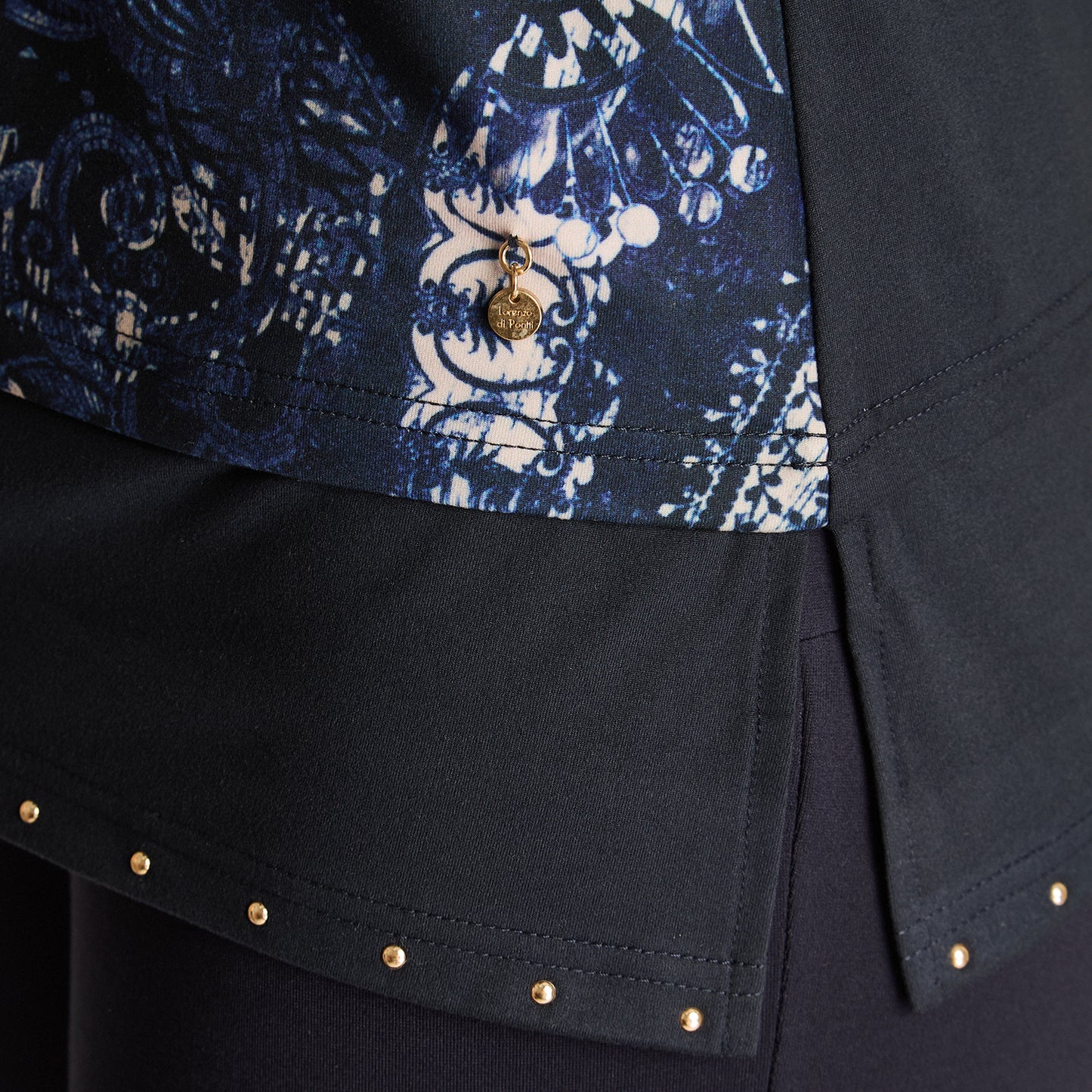 Polera Azul Manga Larga Elasticidad Media Sin Forro Calce Normal Tela Punto